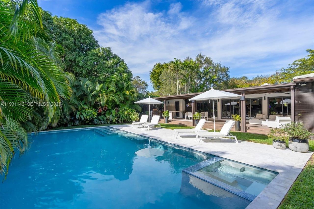 490 NE 91st St, Miami Shores, FL 33138 Photo