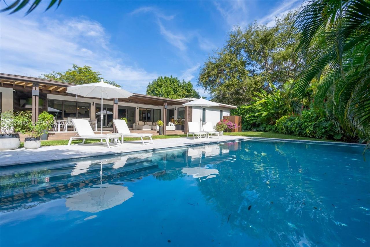 490 NE 91st St, Miami Shores, FL 33138 Photo