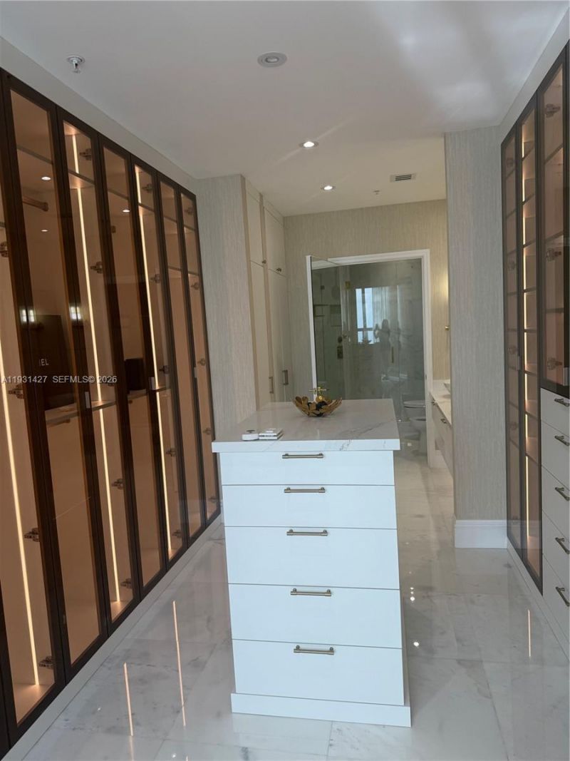 848 Brickell Key Dr, Unit PH4003, Miami, FL 33131 Photo