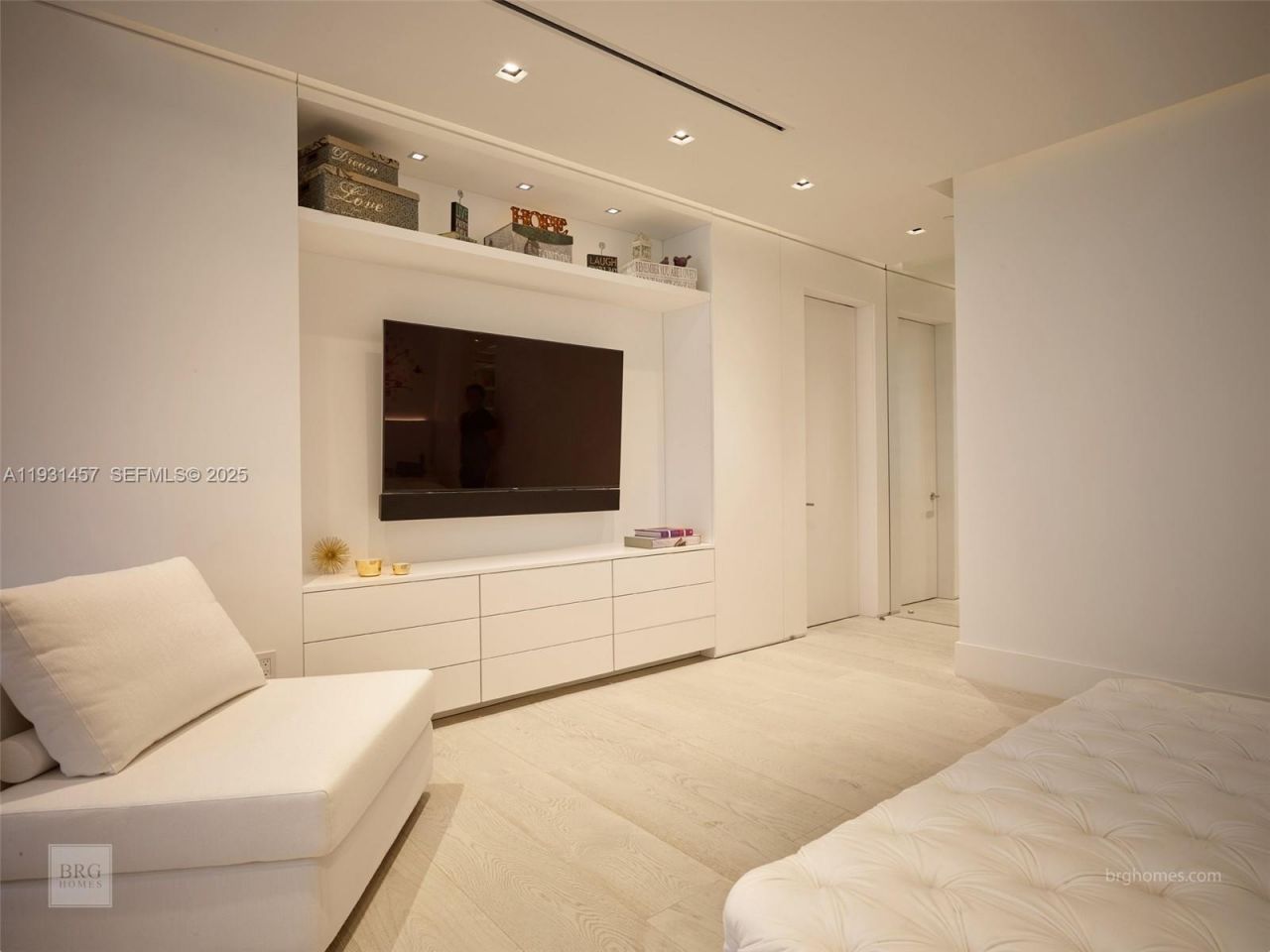 9701 Collins Ave, Unit 2704S, Bal Harbour, FL 33154 Photo