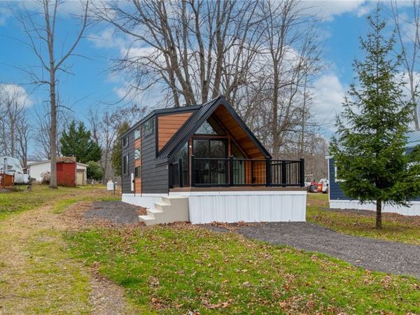 7150 Garner Road, Unit 4, Wolcott, NY 14590