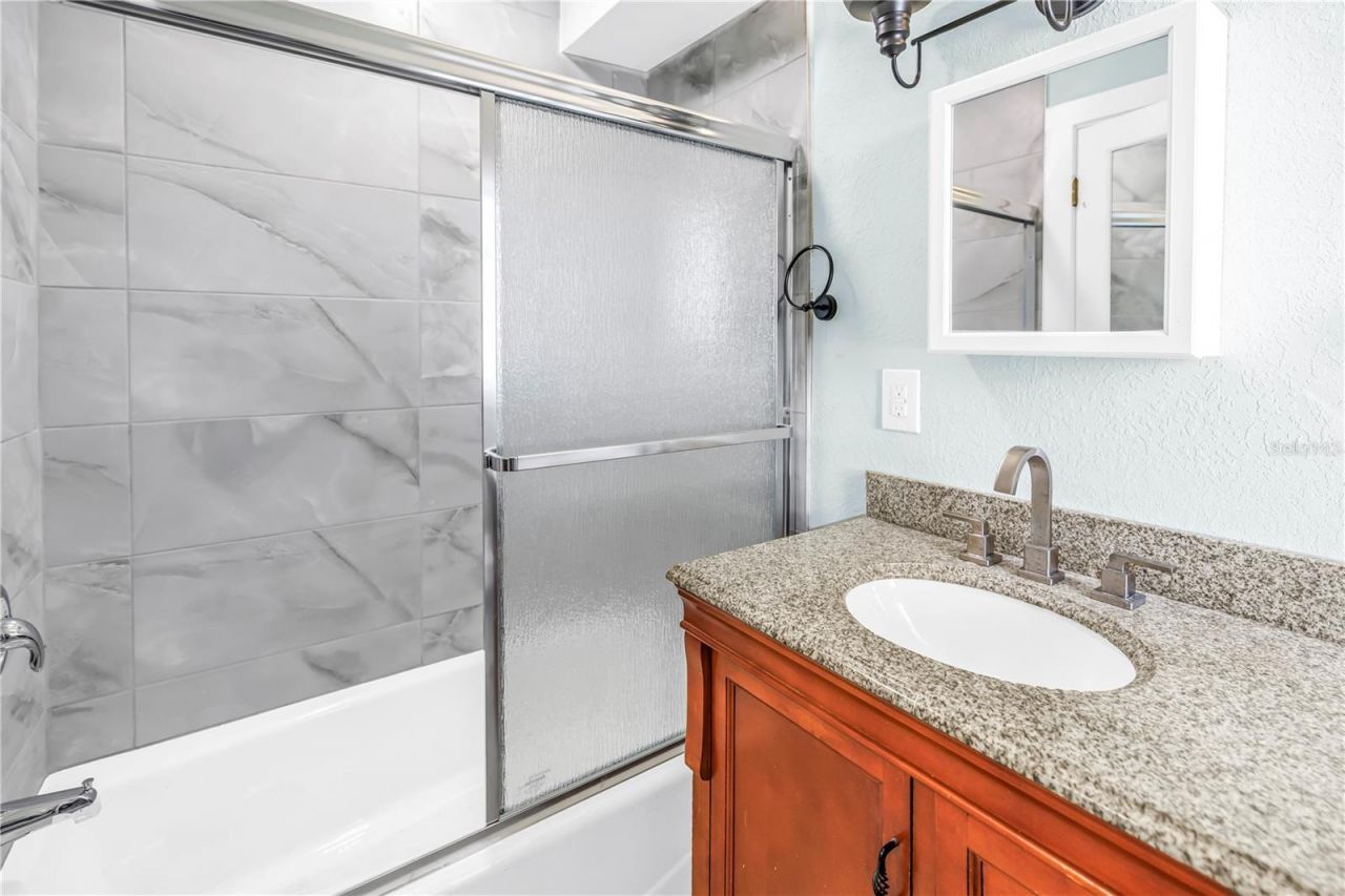 1012 Granville Court N, Saint Petersburg, FL 33701 Photo