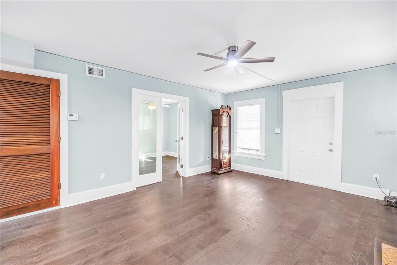 1012 Granville Court N, Saint Petersburg, FL 33701 Photo