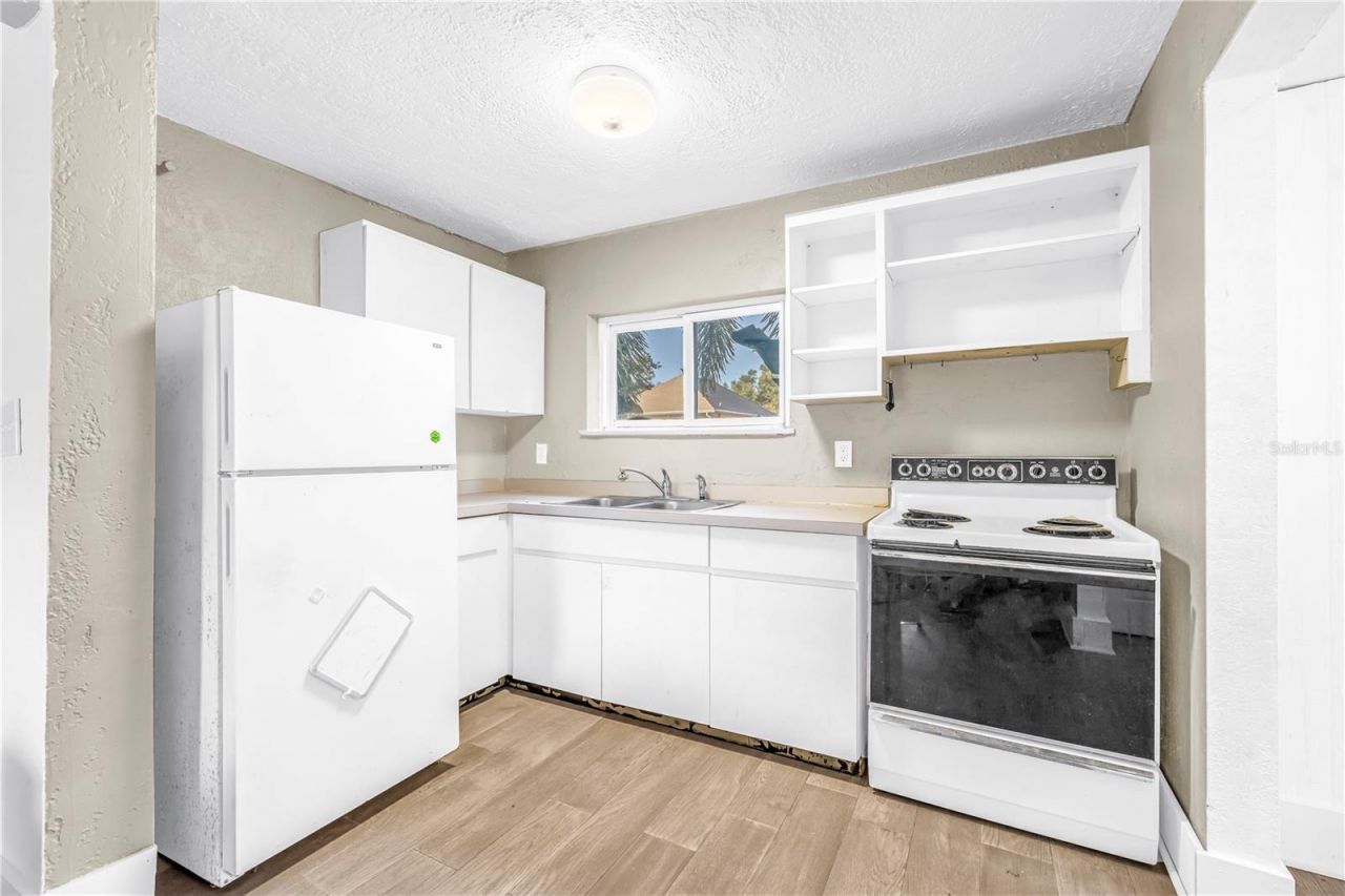 1012 Granville Court N, Saint Petersburg, FL 33701 Photo