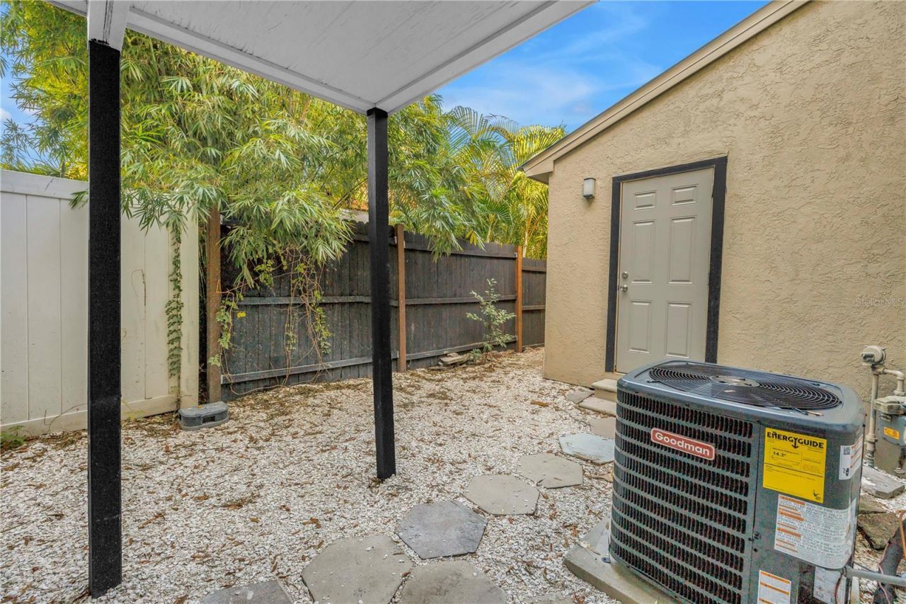 1012 Granville Court N, Saint Petersburg, FL 33701 Photo