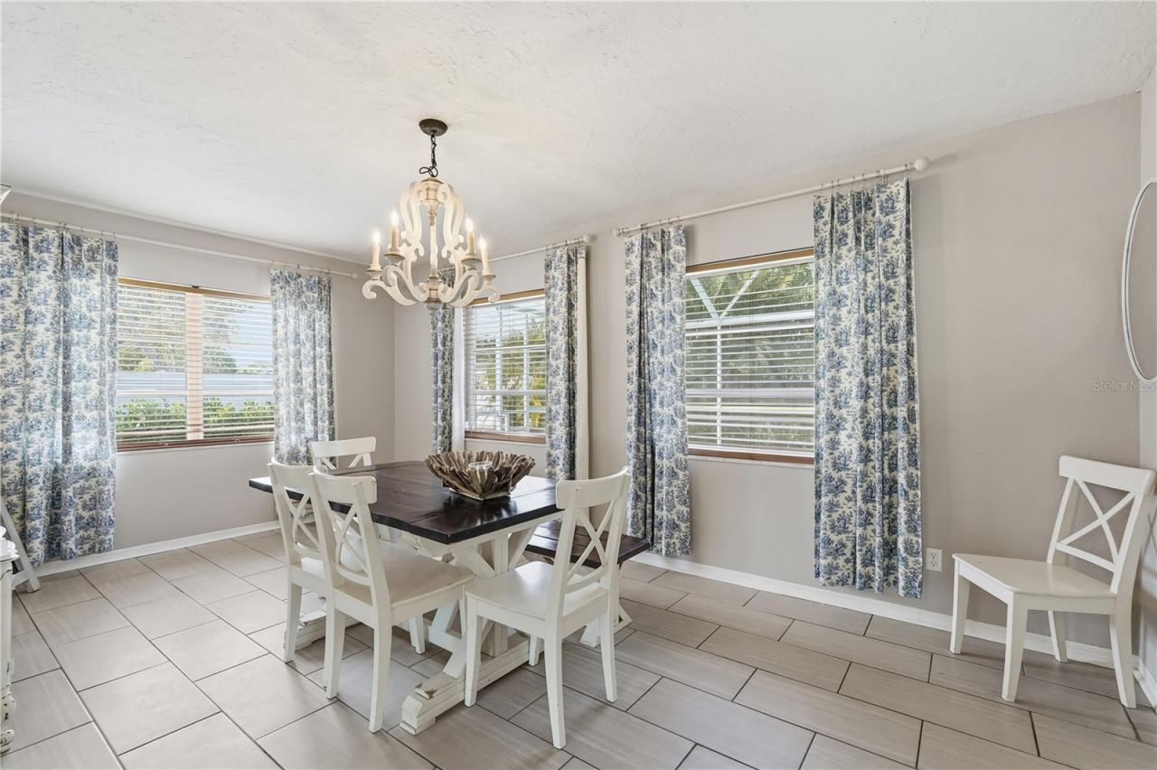 2701 64th Avenue S, Saint Petersburg, FL 33712 Photo