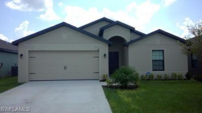 746 Center Lake St, Lehigh Acres, FL 33974 Photo