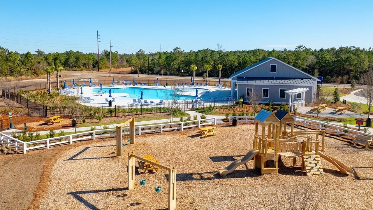 114 Broadstone Drive Photo 11