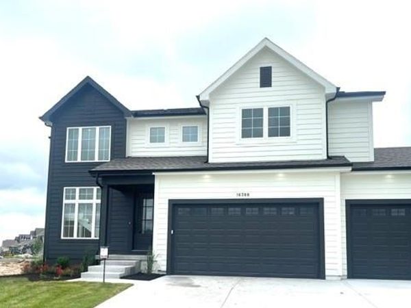 16388 S Elmridge Street, Olathe, KS 66062