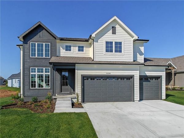 16388 S Elmridge Street, Olathe, KS 66062