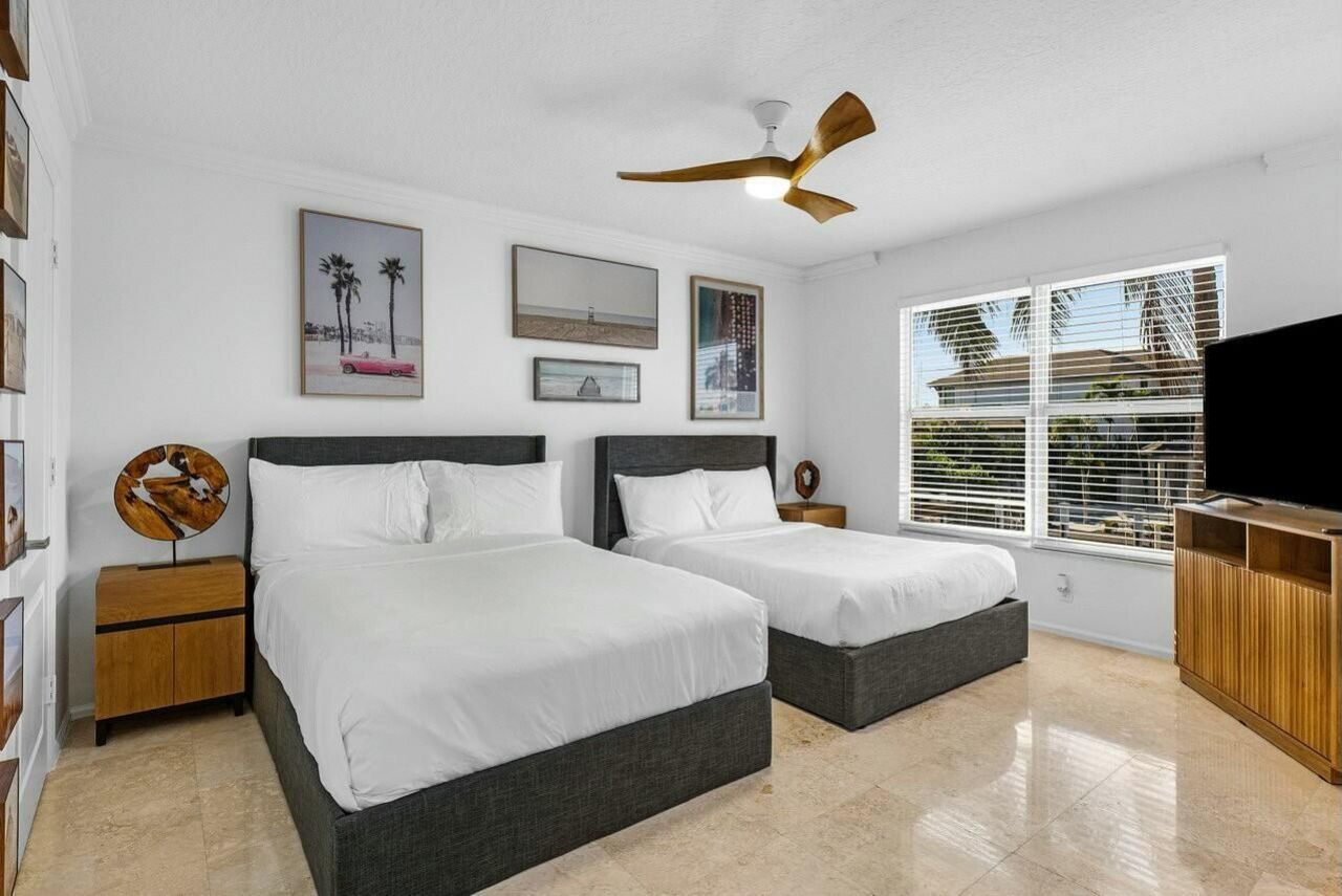 964 Eve Street, Delray Beach, FL 33483 Photo