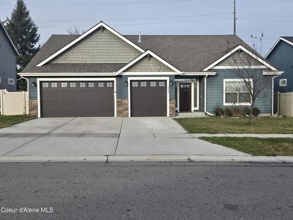 7970 N DARLENA LP, Coeur d'Alene, ID 83815