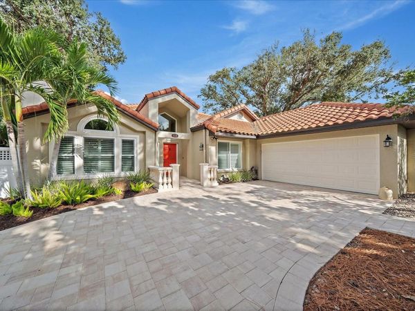 1713 FIESTA DRIVE, SARASOTA, FL 34231