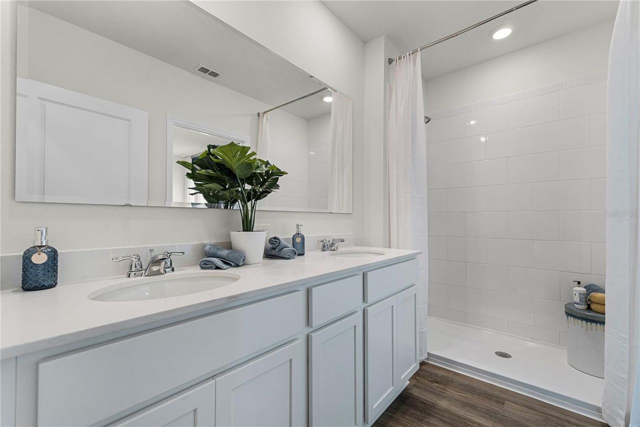 2323 Ashwood Bluff Drive, Ocoee, FL 34761 Photo