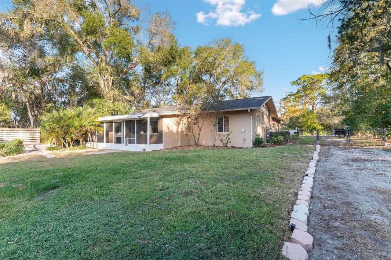 10620 Fawn Drive, New Port Richey, FL 34654 Photo