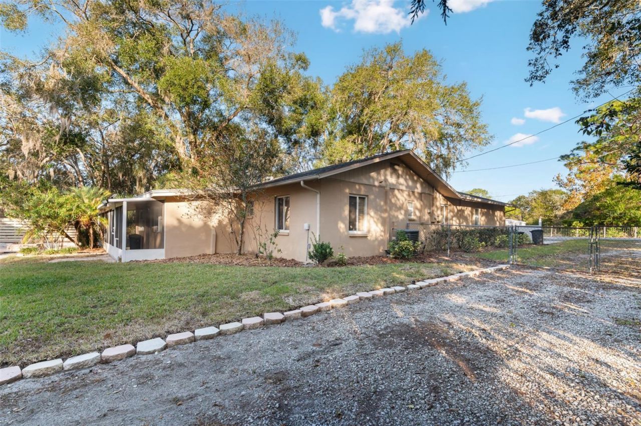 10620 Fawn Drive, New Port Richey, FL 34654 Photo