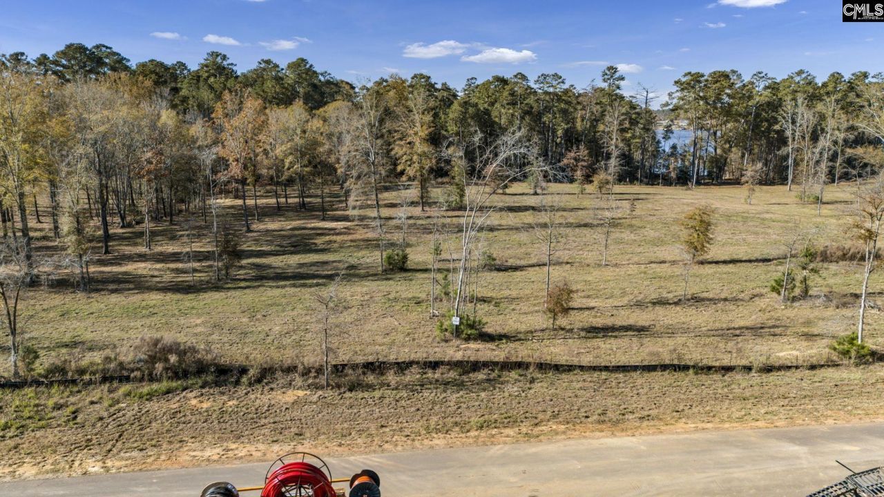 0 Navigator Trail Photo 4