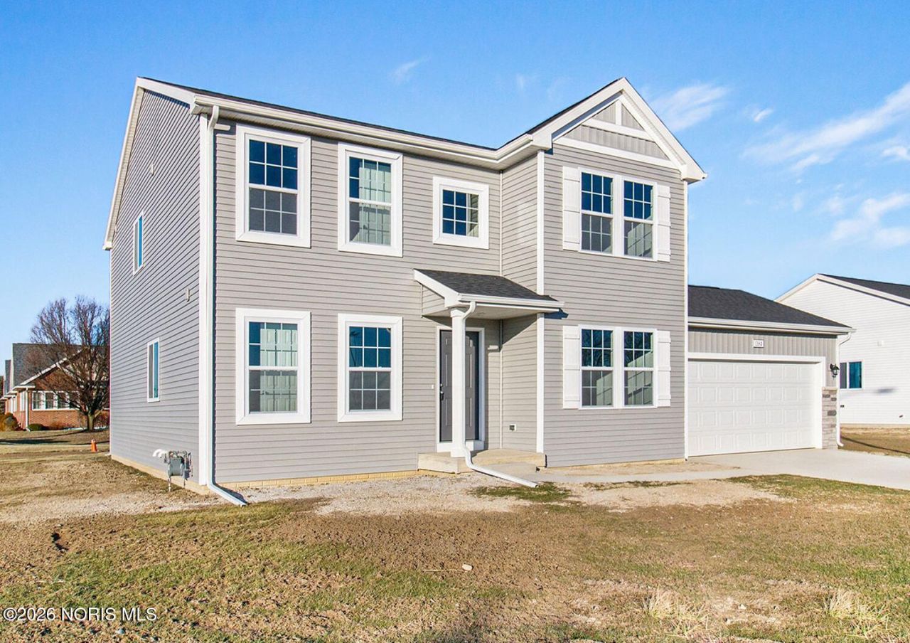 1384 Clairmont Avenue, Napoleon, OH 43545 Main Photo