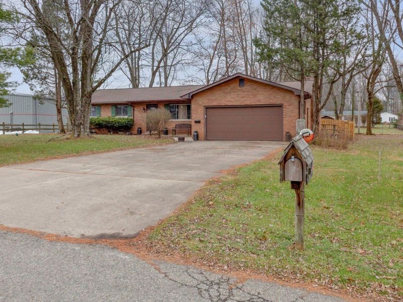 49 S Summit Ridge Road S, Reynoldsburg, OH 43068 Photo 2