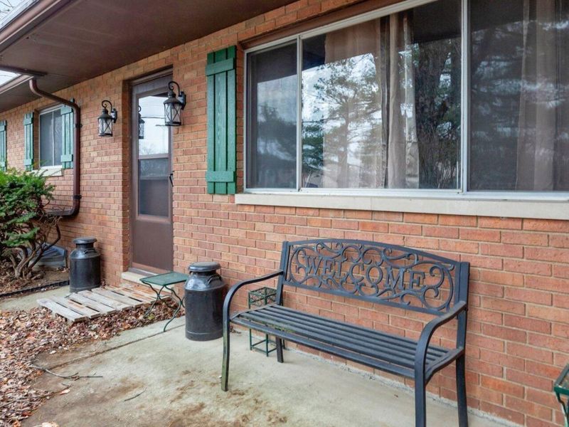 49 S Summit Ridge Road S, Reynoldsburg, OH 43068 Photo 6