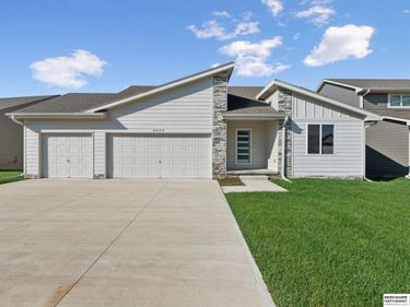 8954 S 21st Street, Bellevue, NE 68147