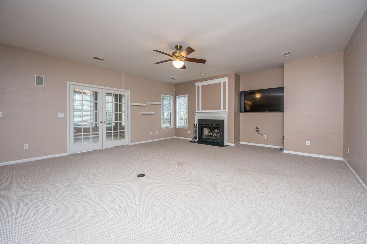 8708 Chamblee Court Photo 10