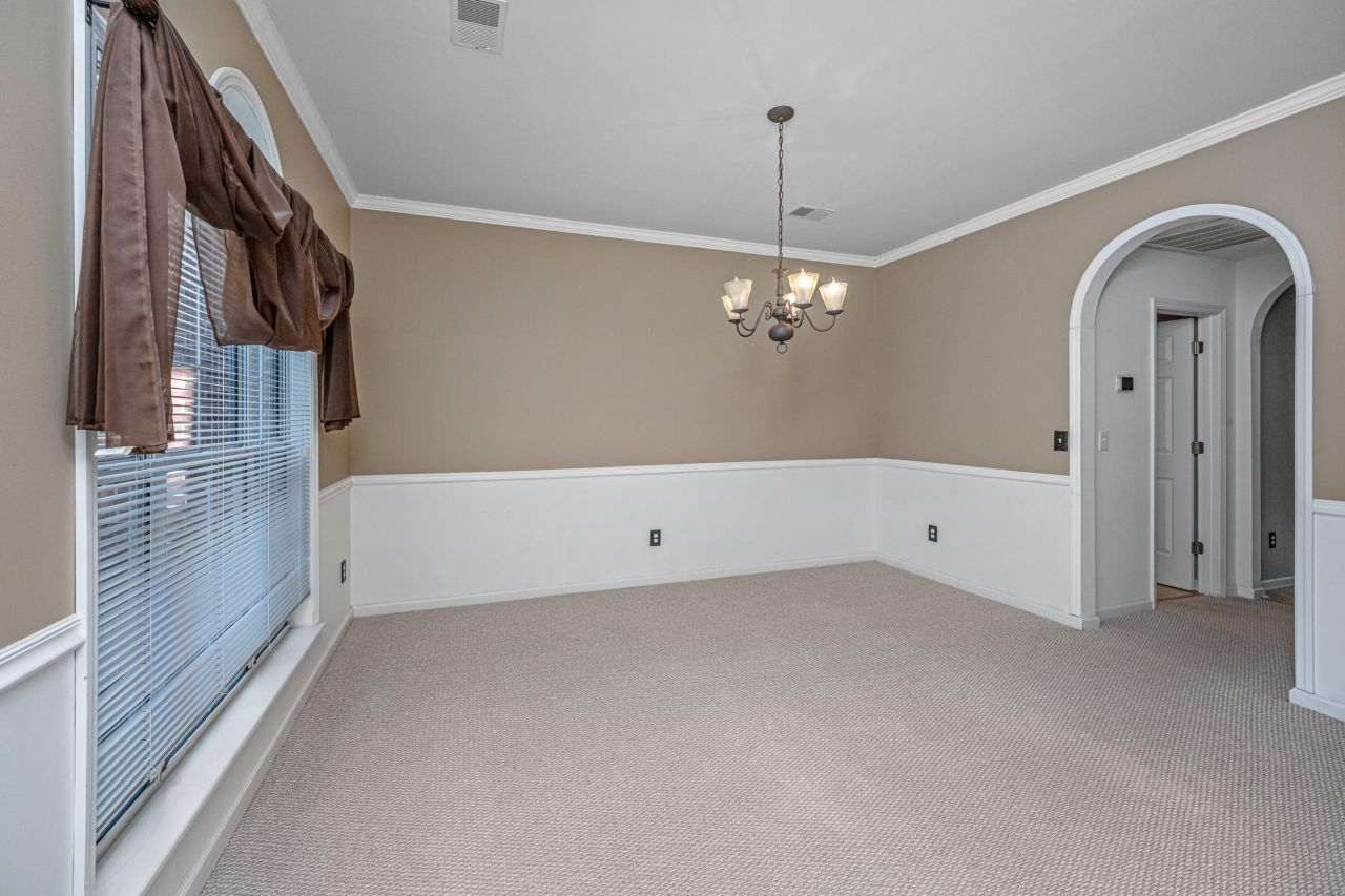 8708 Chamblee Court Photo 19