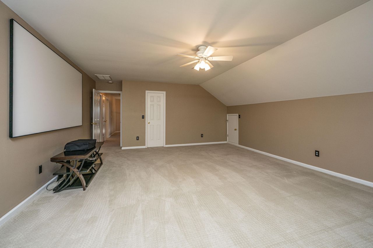 8708 Chamblee Court Photo 45