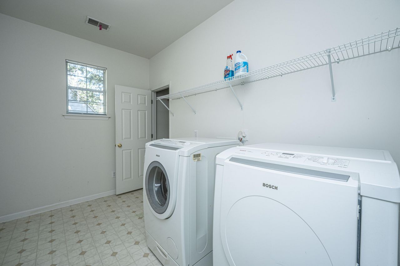 8708 Chamblee Court Photo 48