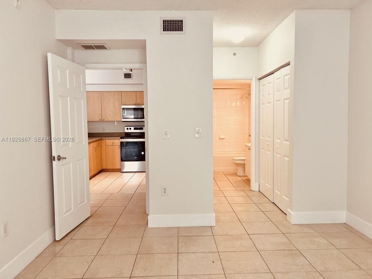 8000 N Nob Hill Rd, Unit 204, Tamarac, FL 33321 Photo