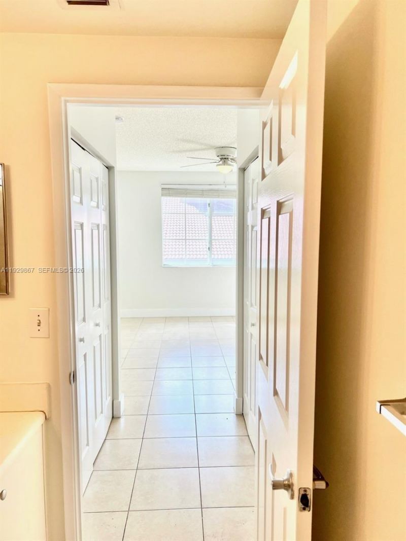 8000 N Nob Hill Rd, Unit 204, Tamarac, FL 33321 Photo