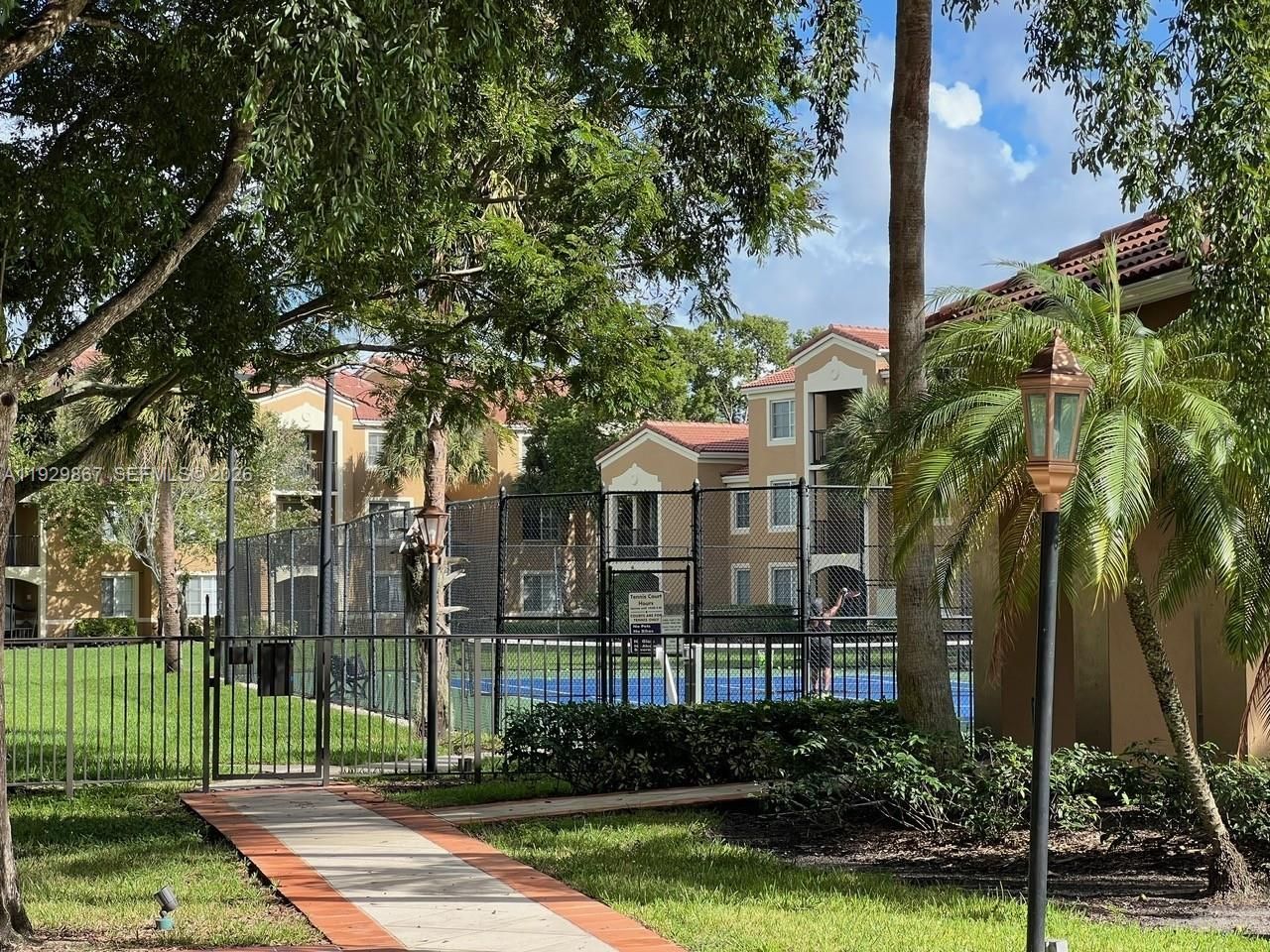 8000 N Nob Hill Rd, Unit 204, Tamarac, FL 33321 Photo