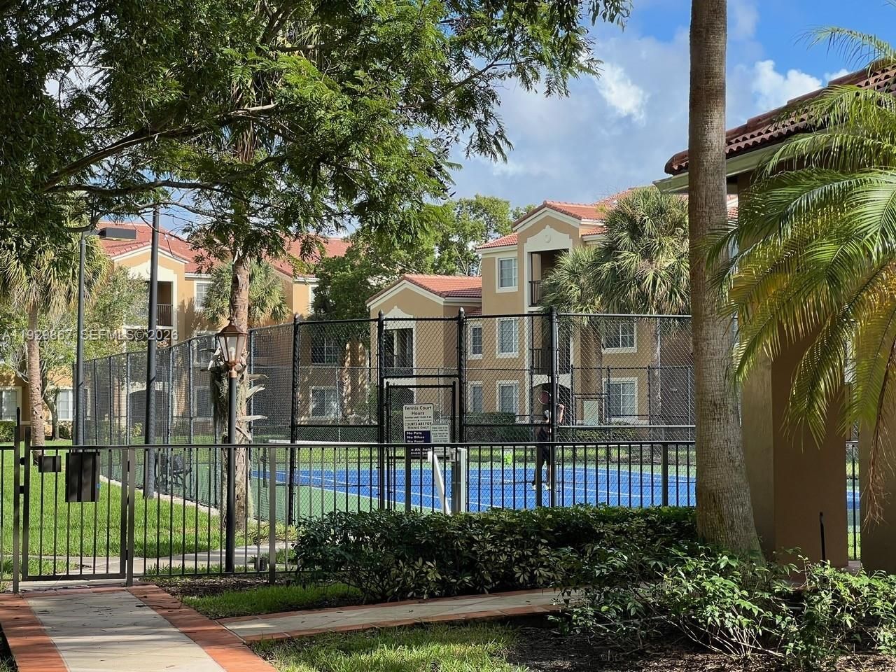 8000 N Nob Hill Rd, Unit 204, Tamarac, FL 33321 Photo