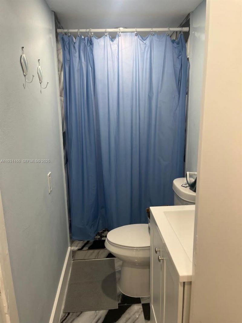 1535 SW 2nd St , Miami, FL 33135 Photo