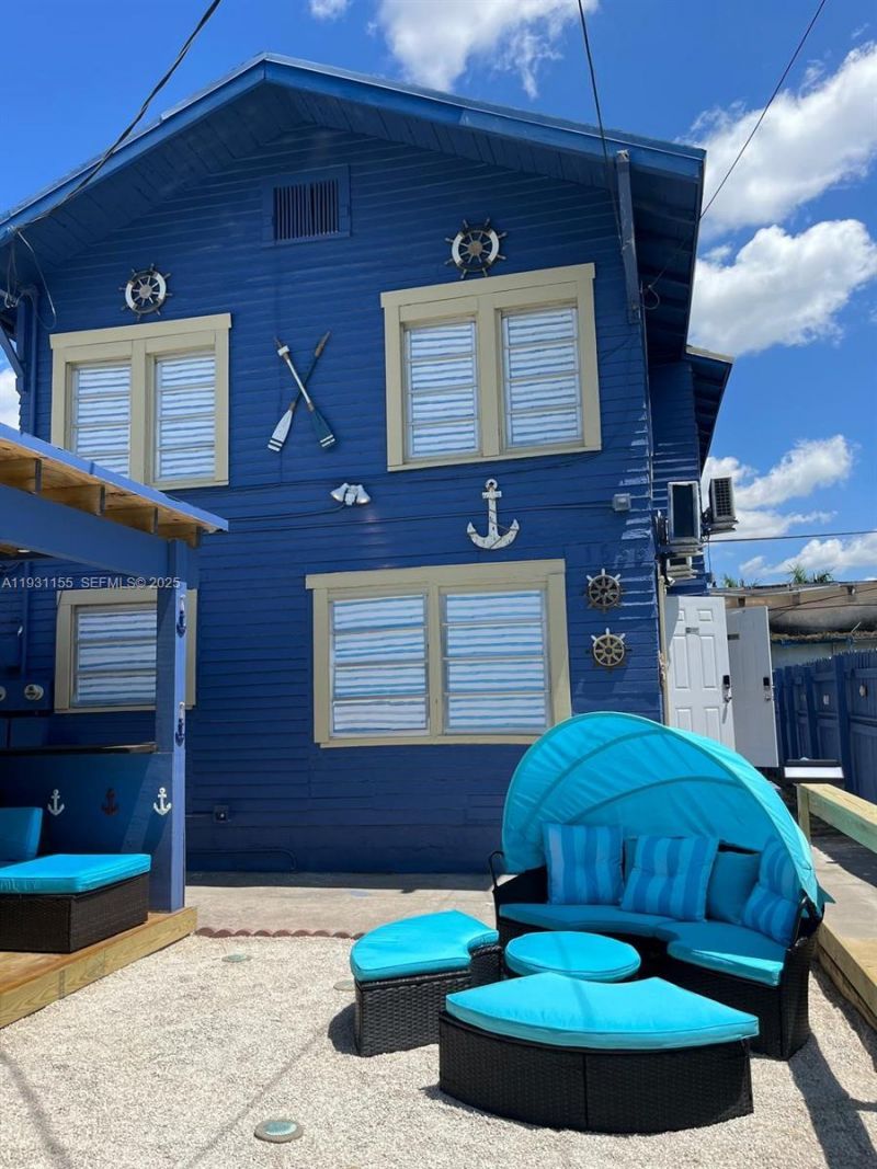 1535 SW 2nd St , Miami, FL 33135 Photo