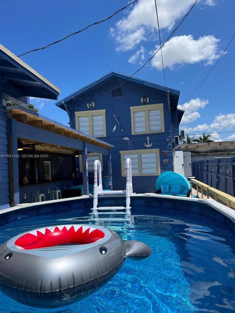 1535 SW 2nd St , Miami, FL 33135 Photo