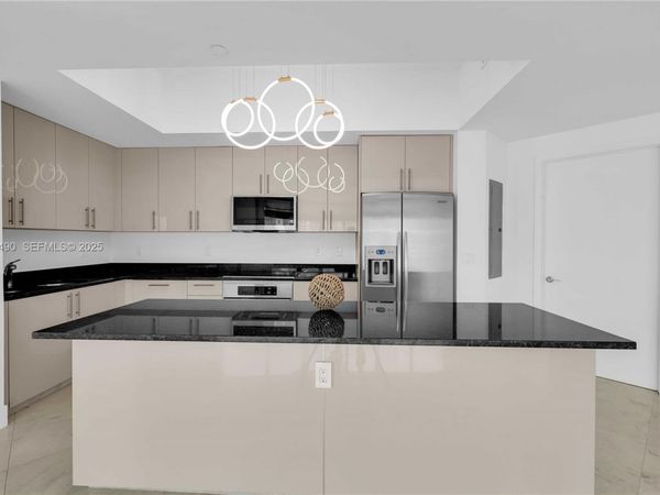 3131 NE 188th St, Unit 2-1005, Aventura, FL 33180