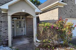 2360 Clandon Dr. photo 4