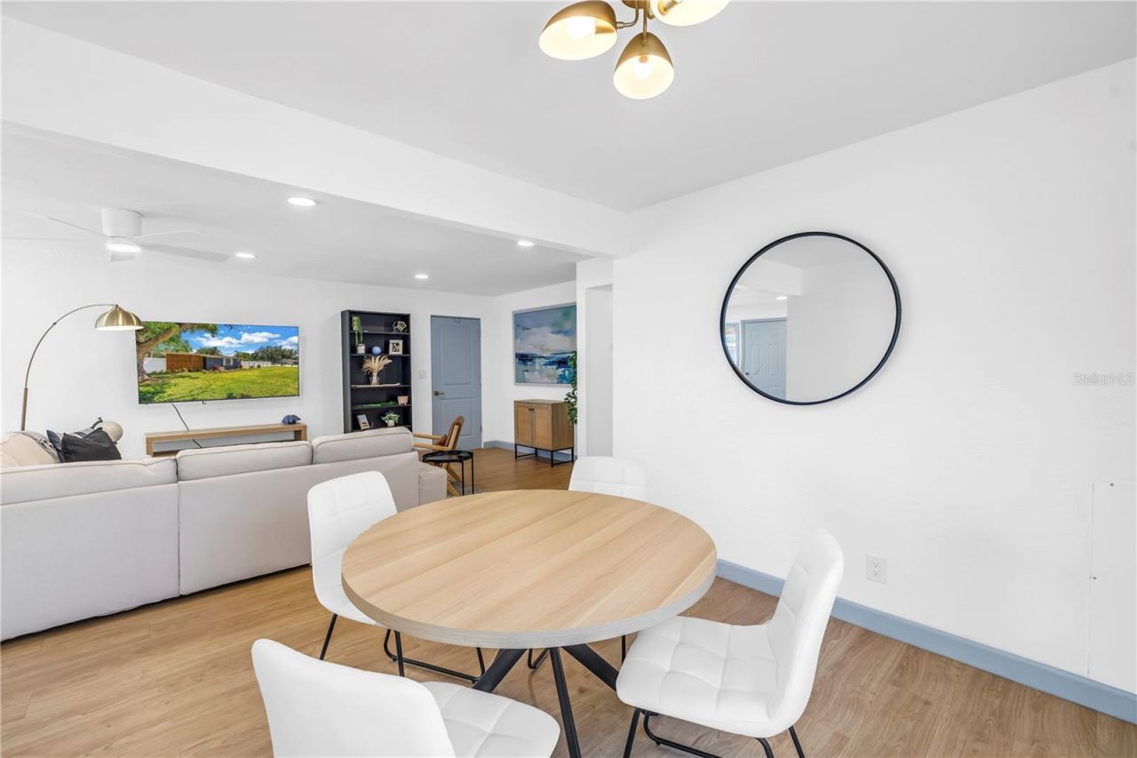 450 47th Street S, Saint Petersburg, FL 33711 Photo