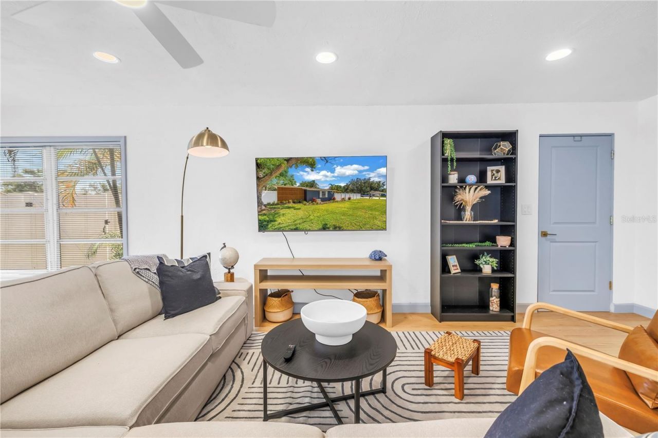 450 47th Street S, Saint Petersburg, FL 33711 Photo