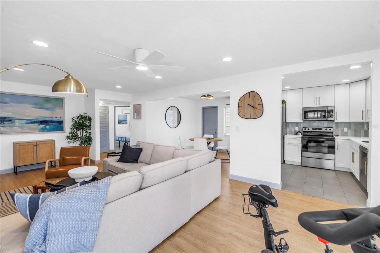 450 47th Street S, Saint Petersburg, FL 33711 Photo