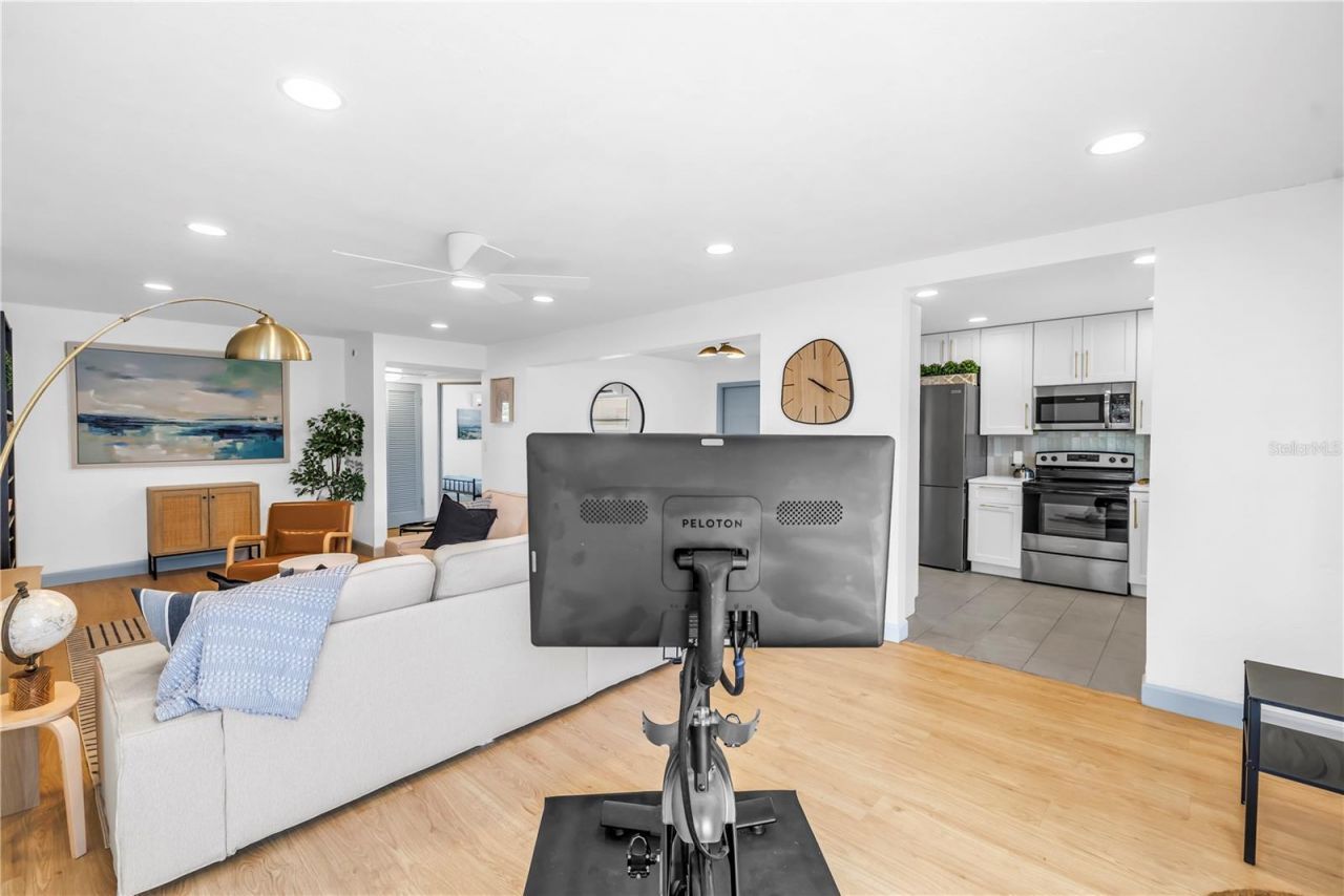 450 47th Street S, Saint Petersburg, FL 33711 Photo