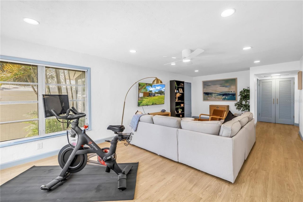 450 47th Street S, Saint Petersburg, FL 33711 Photo