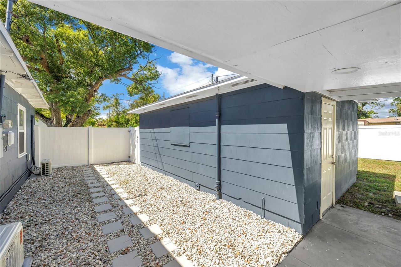 450 47th Street S, Saint Petersburg, FL 33711 Photo