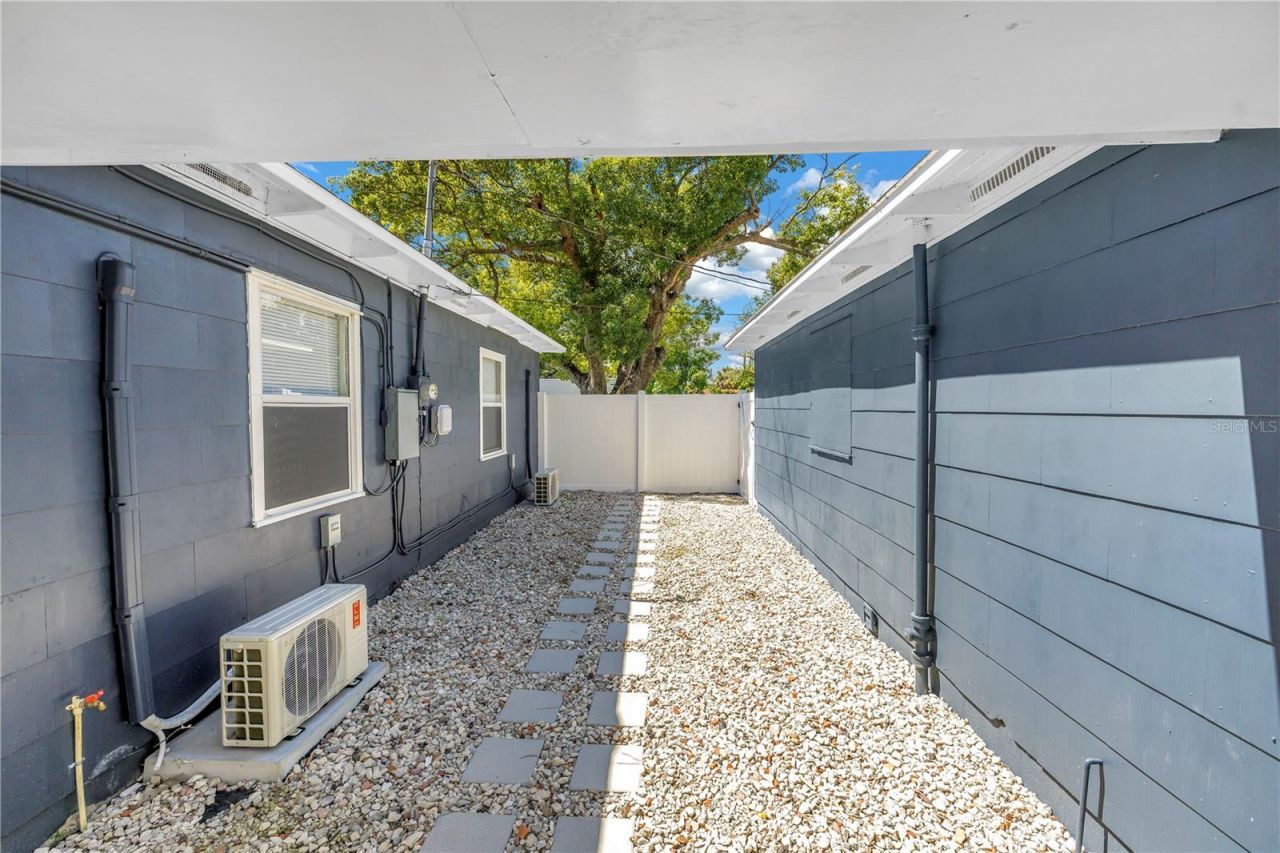 450 47th Street S, Saint Petersburg, FL 33711 Photo