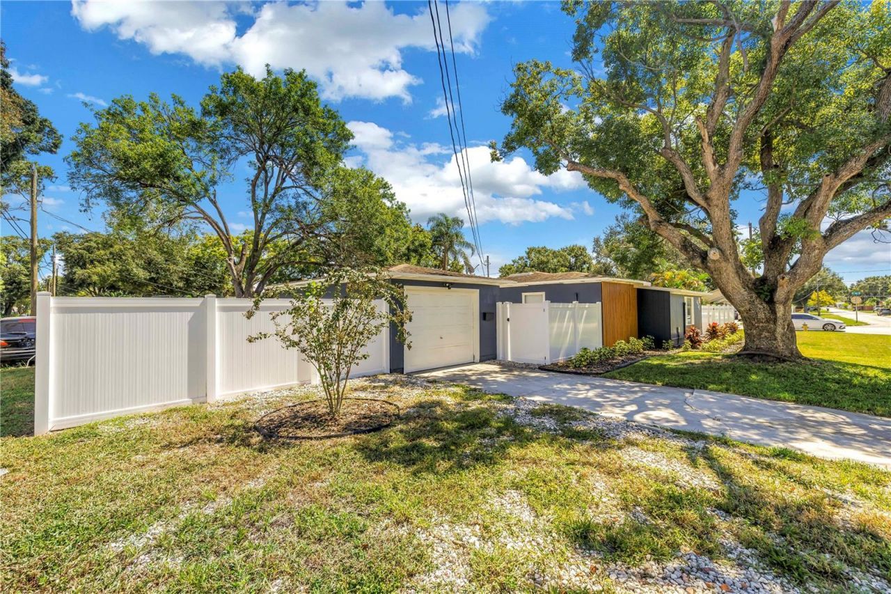 450 47th Street S, Saint Petersburg, FL 33711 Photo