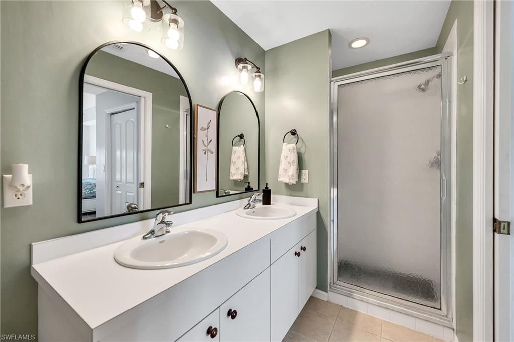 2740 Cypress Trace Cir, Unit 2725, Naples, FL 34119 Photo