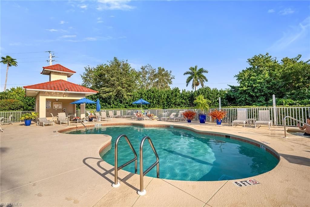 2740 Cypress Trace Cir, Unit 2725, Naples, FL 34119 Photo