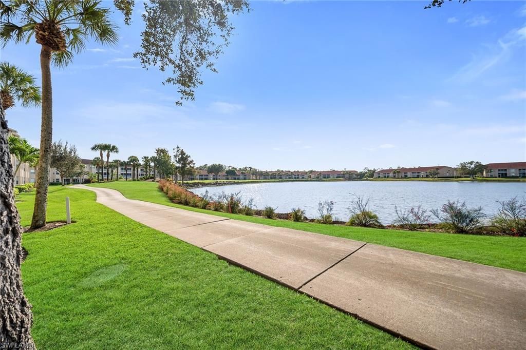 2740 Cypress Trace Cir, Unit 2725, Naples, FL 34119 Photo