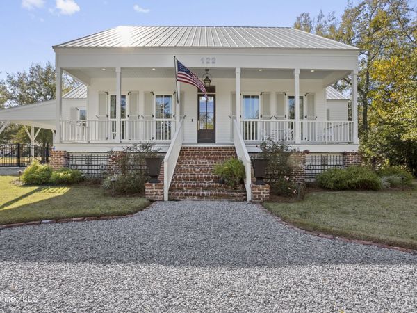 122 Felicity Street, Bay Saint Louis, MS 39520